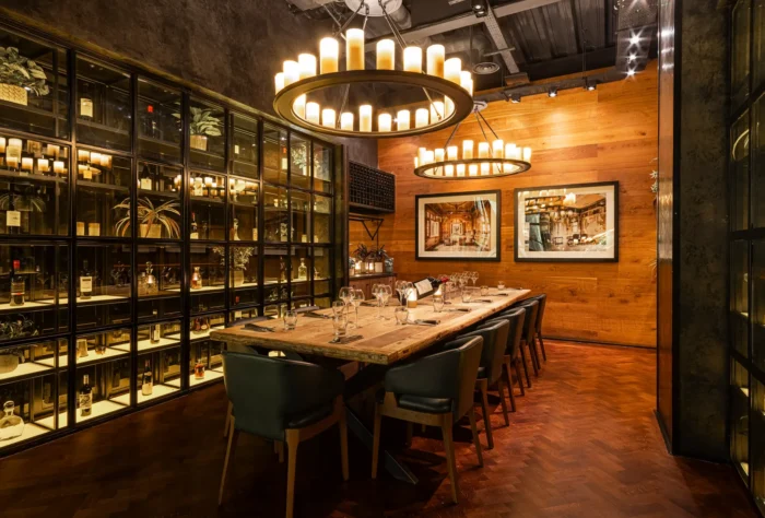 PRIVATE DINING ROOM <br />(LARGE)